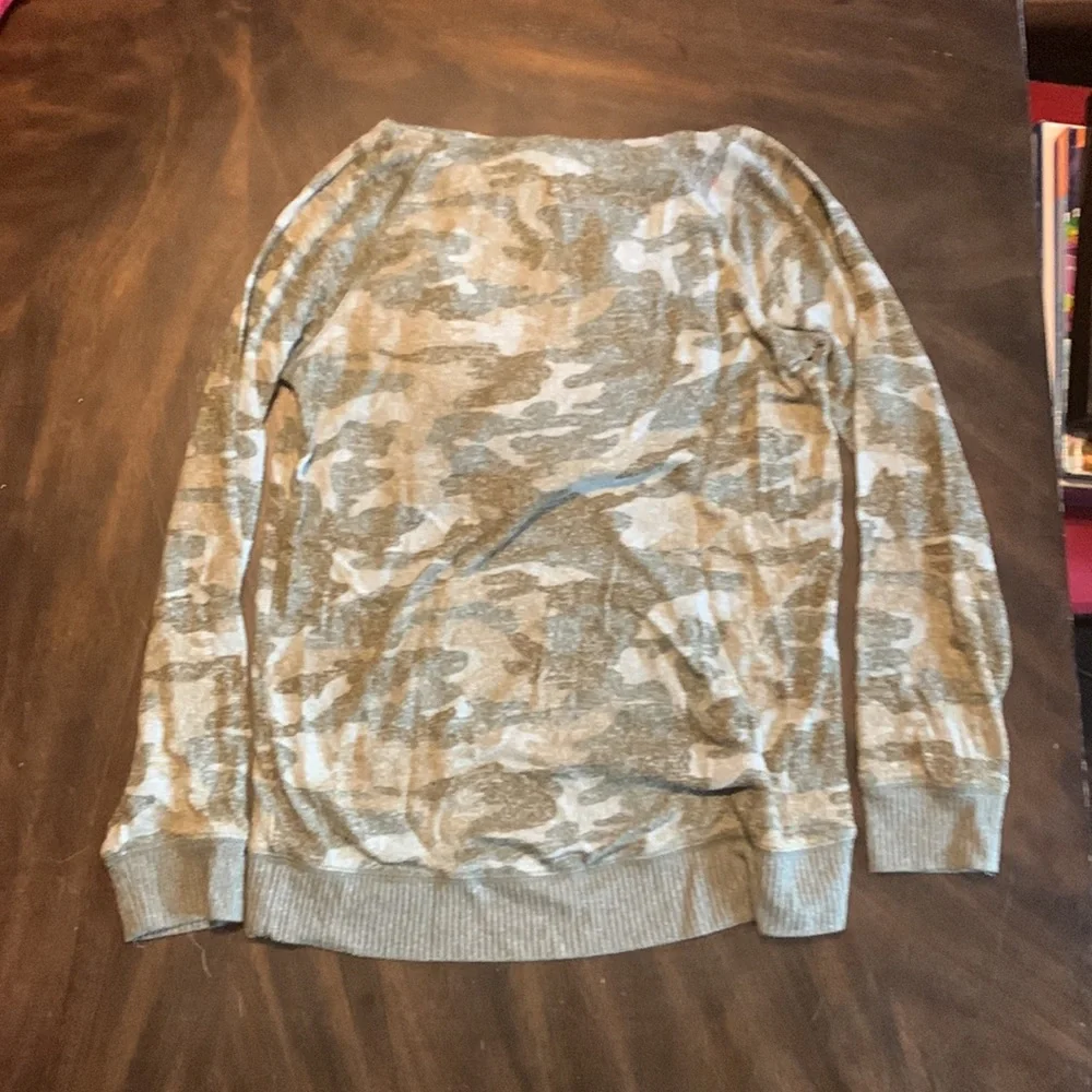 Justice Active Girls‎ Size 10 Camo hooded Sweatshirt